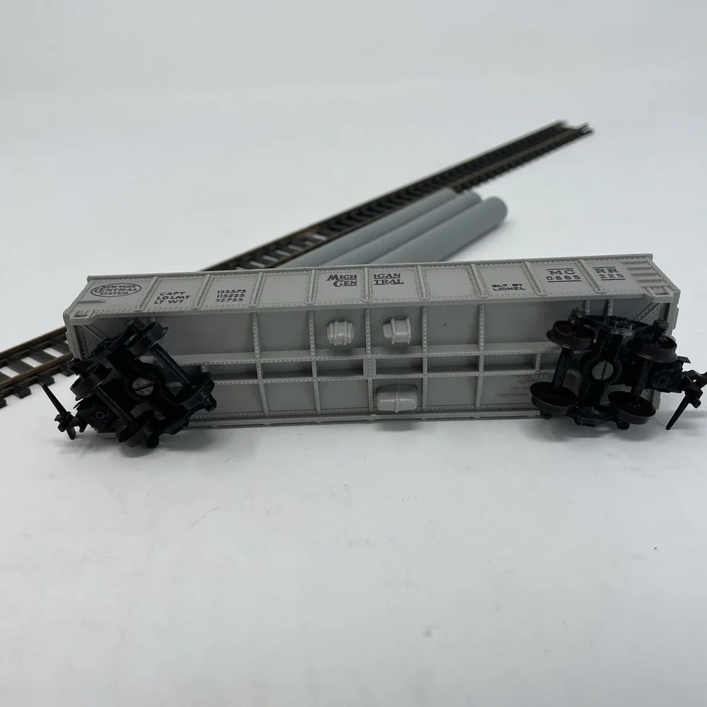 TWO Gondola Cars w/ Loads Vintage Lionel HO Michigan Central Red Gray Logs Pipes